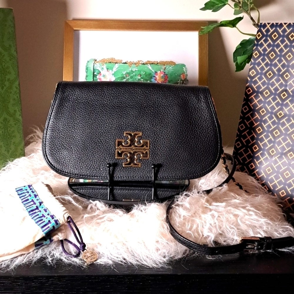 Tory Burch Britten Convertible Crossbody/Clutch  Like New